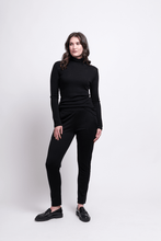 Load image into Gallery viewer, Foil Freestyler Jogger in Black made from 100% merino wool