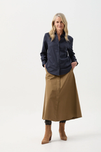 Load image into Gallery viewer, Goondiwindi Cotton - Casual Polished Cotton Shirt -Parisian Night colour front shot