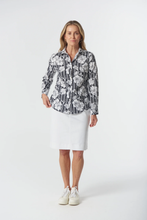 Load image into Gallery viewer, Goondiwindi Cotton - Cotton Classic Shirt - Camelia Print front shot