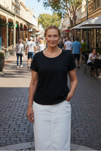 Load image into Gallery viewer, Goondiwindi Cotton - Cotton Roll Cuff Tee - Navy colour front shot