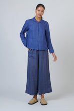 Load image into Gallery viewer, Naturals O&J Button Down Top Placid colour front shot