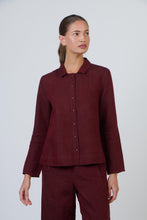 Load image into Gallery viewer, Naturals O&J Button Down Top Redwood colour front shot