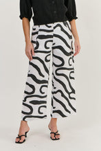 Load image into Gallery viewer, Naturals by O&J Linen Pants Black Ribbon colour front shot