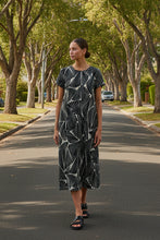 Load image into Gallery viewer, Naturals by O&J Linen Round Neck Midi Dress Folies colour front shot