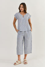 Load image into Gallery viewer, Naturals by O&J Linen Top Deckchair colour front shot