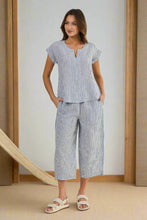 Load image into Gallery viewer, Naturals by O&J Linen Top Deckchair colour front shot