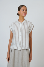 Load image into Gallery viewer, Naturals by O&J Linen Top Travertine colour front shot