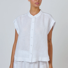 Load image into Gallery viewer, Naturals by O&J Linen Top White colour front shot