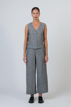 Load image into Gallery viewer, Naturals by O&J Linen Vest Cinder colour front shot