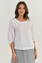Load image into Gallery viewer, Naturals by O&J Long Sleeve Linen Top White colour front shot