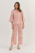 Load image into Gallery viewer, Naturals by O&J Mid Sleeve Linen Top Ikat colour front shot