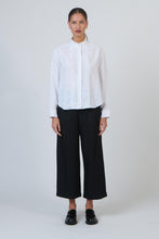 Load image into Gallery viewer, Naturals by O&J Relaxed Linen Top - White colour front shot