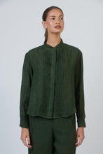 Load image into Gallery viewer, Naturals by O&J Relaxed Linen Top Myrtle colour front shot