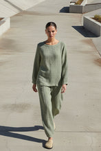 Load image into Gallery viewer, Naturals by O&J Relaxed Long-Sleeve Top Oregano colour front shot