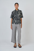 Load image into Gallery viewer, Naturals by O&J Relaxed Shirt Folies colour front shot