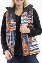 Load image into Gallery viewer, Orientique Puffer S/L Tropical Patch colour front closed up shot