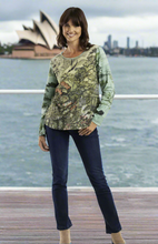 Load image into Gallery viewer, Orientique T-Shirt Petropolis Printed colour front shot