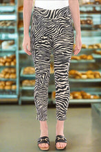 Load image into Gallery viewer, Ping Pong 7/8 Zebra Ikat Print Pant front shot