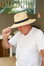 Load image into Gallery viewer, Roy - Panama in Cream colour