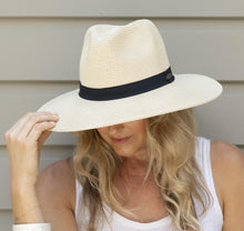Load image into Gallery viewer, Roy - Panama in Cream colour