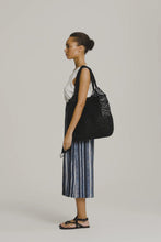 Load image into Gallery viewer, Yarra Trail - Bay Tank in White colour side closed up shot