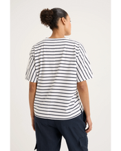 Load image into Gallery viewer, Yarra Trail - Carbon Stripe - White/ Navy colour back shot