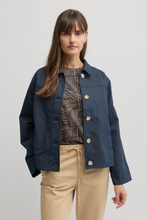 Load image into Gallery viewer, Yarra Trail - Central Tee - Navy colour front shot