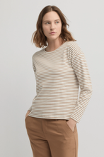 Load image into Gallery viewer, Yarra Trail - Division Tee - Ecru/ Cinnamon colour side shot