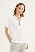 Load image into Gallery viewer, Yarra Trail - Gibson Top - White colour front shot