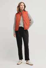 Load image into Gallery viewer, Yarra Trail - Levity Puffer Vest - Black/ Autumn colour front shot