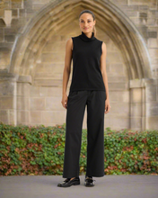 Load image into Gallery viewer, Yarra Trail - Tranquil Knit - Black colour front shot