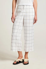 Load image into Gallery viewer, Yarra Trail Sentosa Pant in Black/White colour front shot