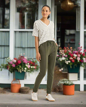 Load image into Gallery viewer, Yarra Trail Vine Jogger Khaki colour front shot