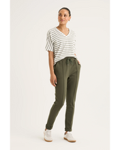 Load image into Gallery viewer, Yarra Trail Vine Jogger Khaki colour front shot
