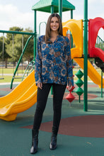 Load image into Gallery viewer, Caju Shirt Raglan Sleeve and Wood Buttons front shot
