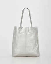 Load image into Gallery viewer, Cobb and Co - Venus - Metallic Leather Tote Bag - Silver colour front shot
