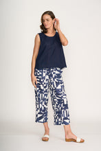 Load image into Gallery viewer, Foil - Benefits Shell - Eclipse colour front shot
