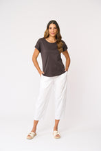 Load image into Gallery viewer, Foil - Clean Queen Top - Sable colour front shot
