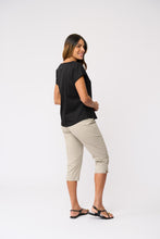 Load image into Gallery viewer, Foil - Clean Queen Top - Sable colour side shot
