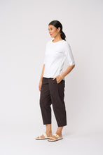 Load image into Gallery viewer, Foil - Forshore Top - White colour side shot
