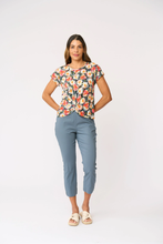 Load image into Gallery viewer, Foil - Fuss Free Capri - Ocean View colour front shot
