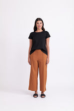 Load image into Gallery viewer, Foil - Natural Flare Top in Black colour front shot
