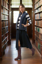 Load image into Gallery viewer, Goondiwindi Cotton - Longline Quilted Vest Navy - Navy colour side shot
