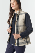 Load image into Gallery viewer, Goondiwindi Cotton - The Heritage Quilted Vest - Birch Check colour side shot
