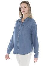 Load image into Gallery viewer, Jump - Soft Lyocell Shirt - Chambray colour side shot
