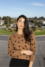 Load image into Gallery viewer, Jump - Spotty Pullover - Hazel/ Black colour front shot
