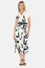 Load image into Gallery viewer, Jump - Stretch Belt - Black colour
