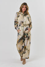 Load image into Gallery viewer, Naturals by O&amp;J Button-Through Top Marble colour front shot
