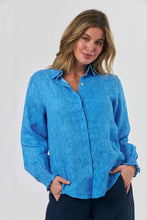 Load image into Gallery viewer, Naturals by O&amp;J Button-Through Top Skylight colour front shot

