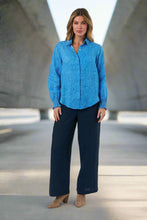 Load image into Gallery viewer, Naturals by O&amp;J Button-Through Top Skylight colour front shot
